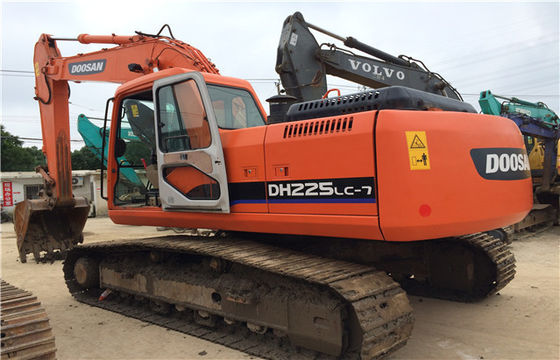 22 toneladas de excavadora original usada Doosan DH225 con capacidad de 0.39-1.49 m3