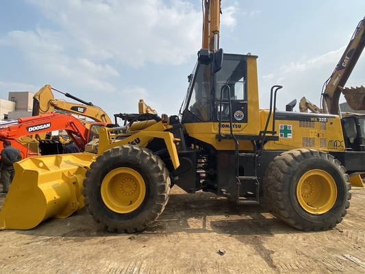 3-5 toneladas de segunda mano Komatsu WA320-3 Cargador de ruedas Cargador delantero usado