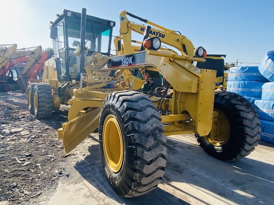 Se vende una máquina de calibrar motores Caterpillar Cat 140K usada