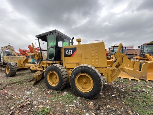 Se vende una máquina de clasificar motores Caterpillar Cat 140H usada