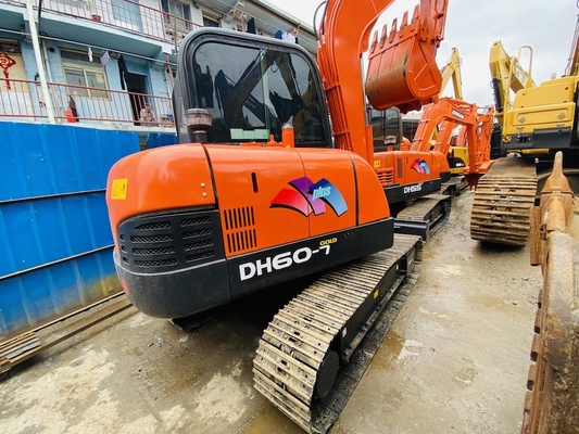 6 toneladas de original usado Doosan DH60-7 Excavadora de rastreo de segunda mano con 0,09-0,2 m3 de capacidad de cubo