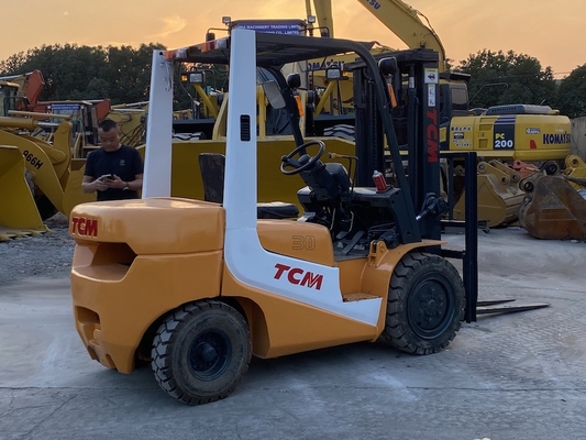 TCM FD30T6 usado diesel de montacargas en buen estado de segunda mano